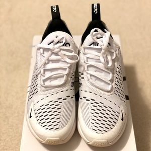 Womens Nike Air Max 270 shoe